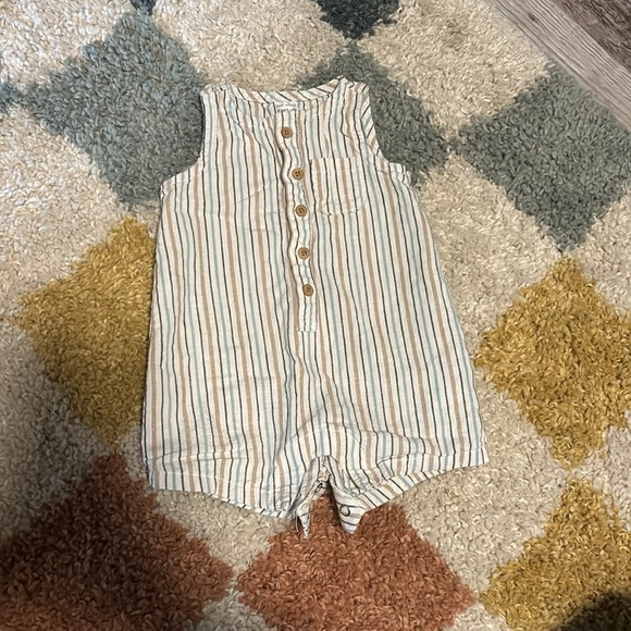 0-3m shorty romper bundle - Picture 2 of 6